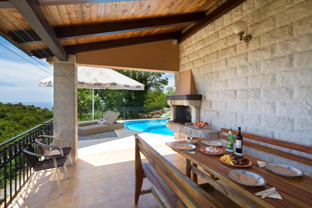 Villa Robinson Petrovac Exterior foto